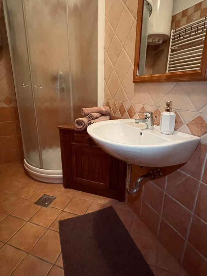 Winehouse Dolcevista Izola Apartment Bagian luar foto