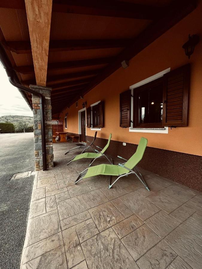 Winehouse Dolcevista Izola Apartment Bagian luar foto